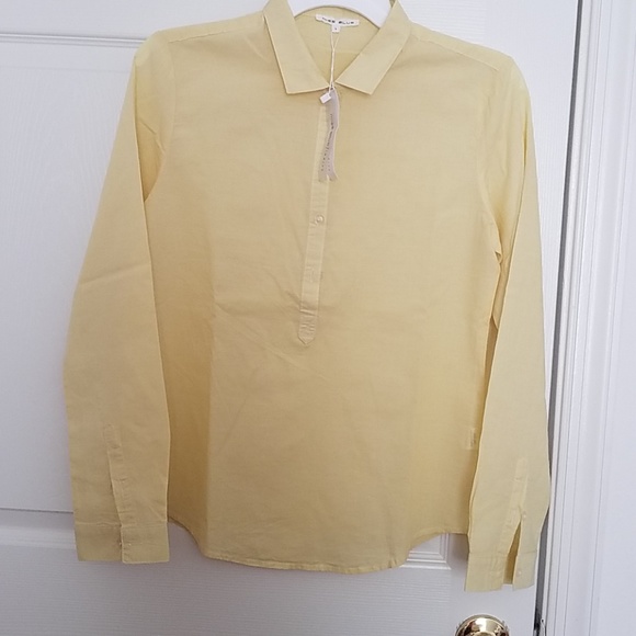 Ladies Top - Picture 2 of 4